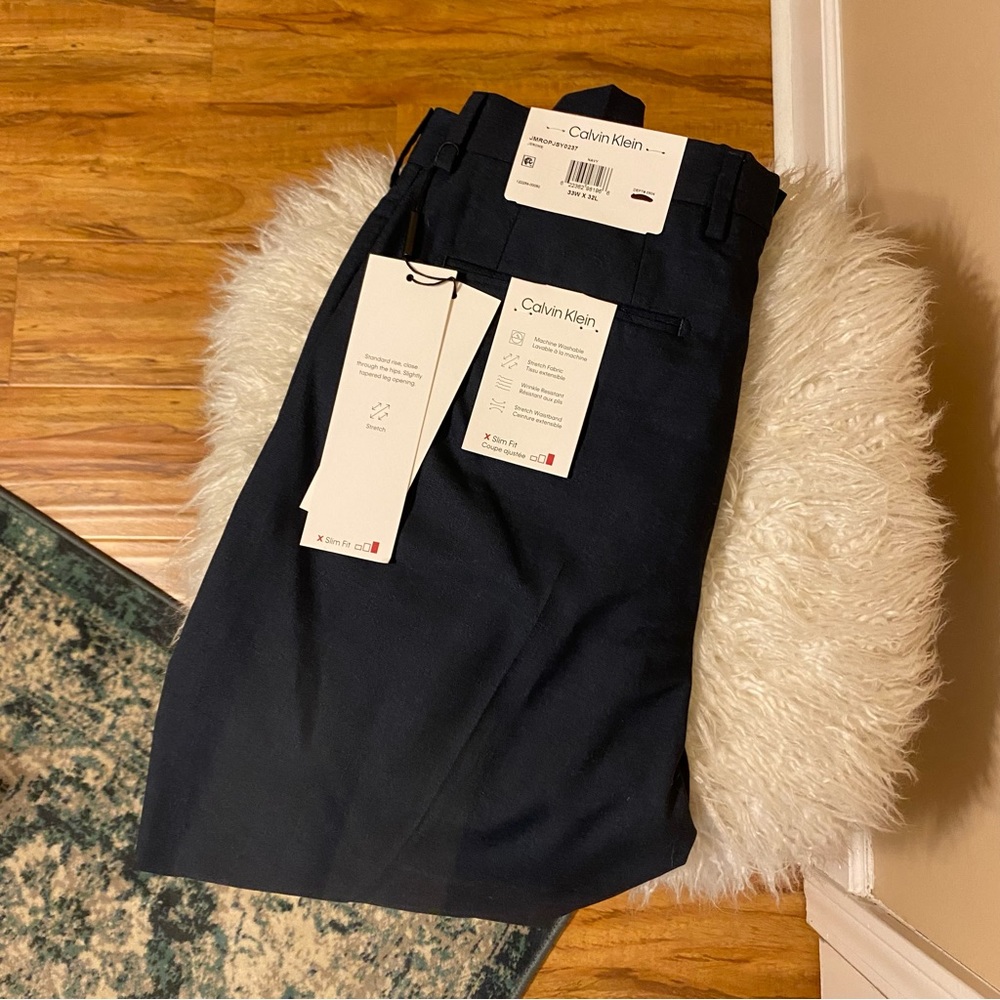 Calvin Klein slim fit dress pants / trousers / slacks in navy